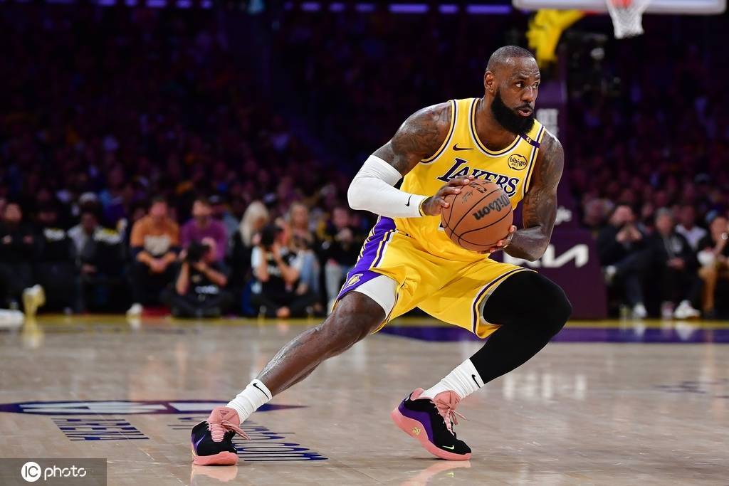 塔图姆谈历史地位：乔丹詹姆斯科比前三位无可争议