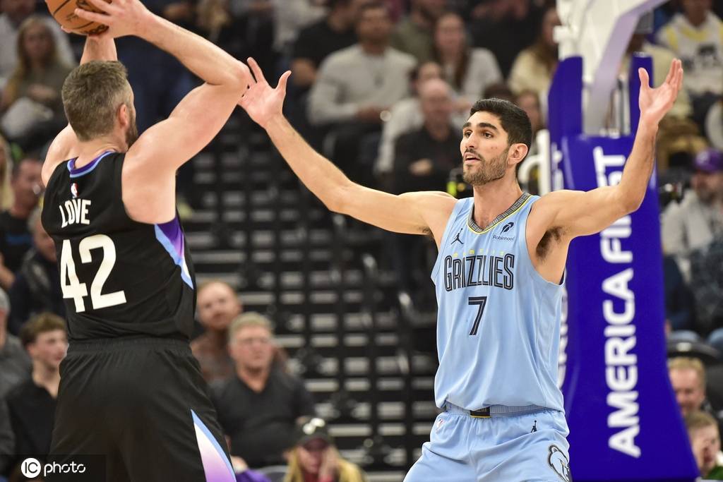 阿尔达马37+5+7斯宾塞新高13助 灰熊送爵士四连败